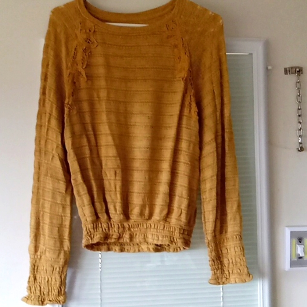 Long sleeve top